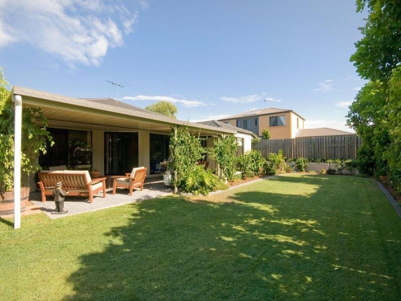 52 Mapelton Circuit, Parkinson QLD 4115