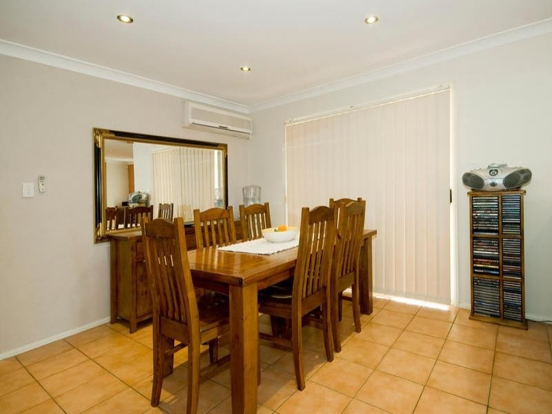 60 Candytuft Place, Calamvale QLD 4116