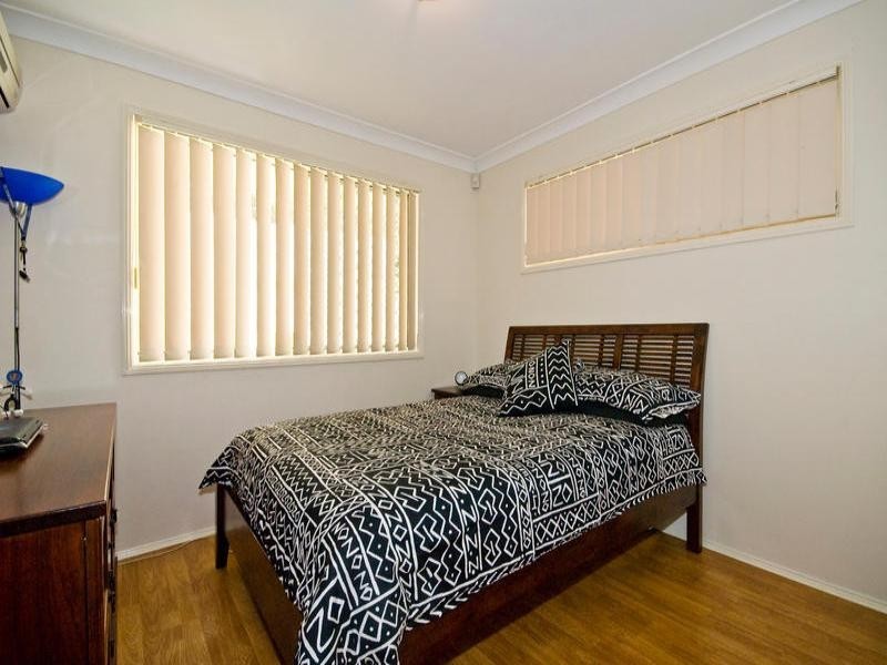 60 Candytuft Place, Calamvale QLD 4116