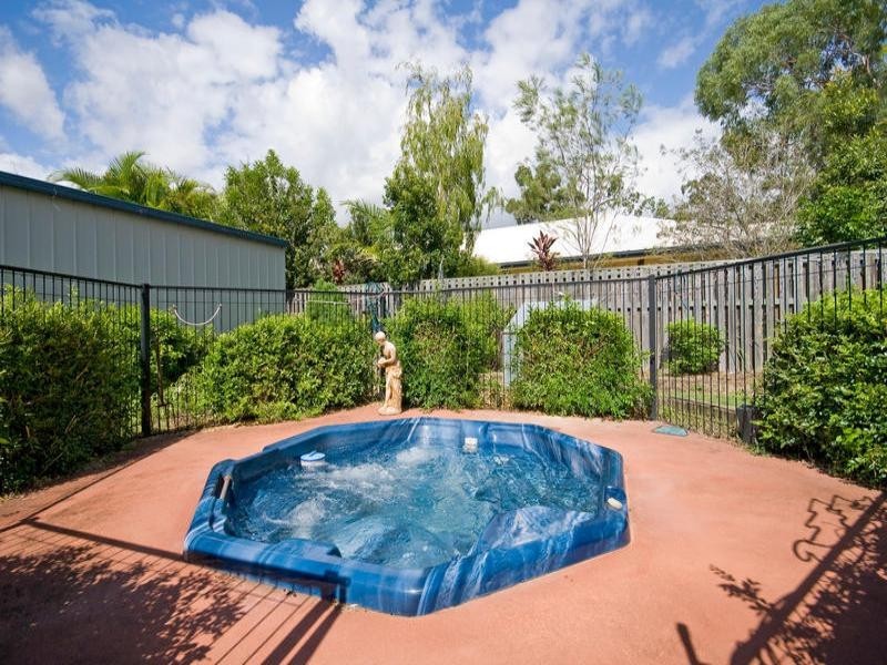 24 Bournda Close, Parkinson QLD 4115