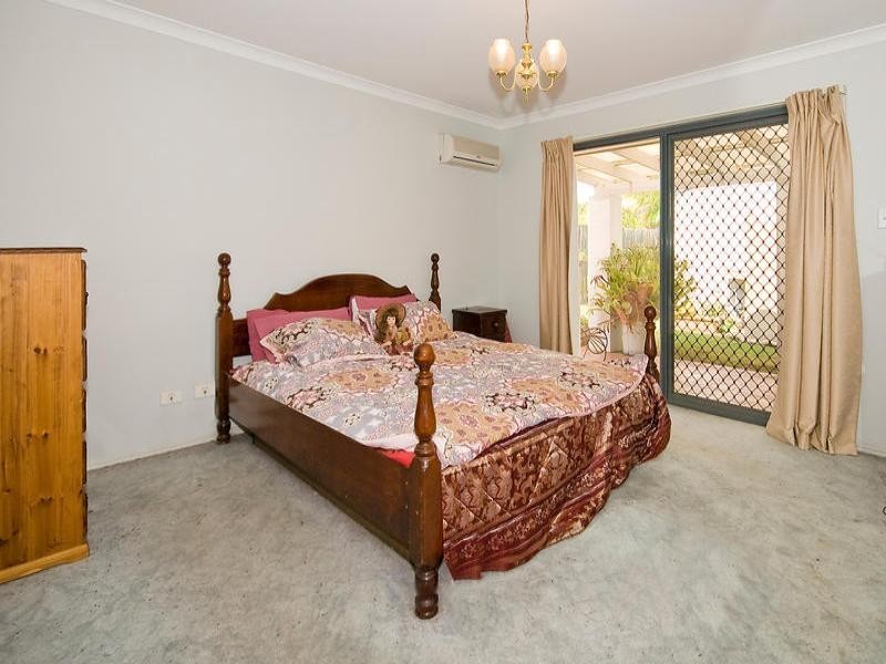 24 Bournda Close, Parkinson QLD 4115