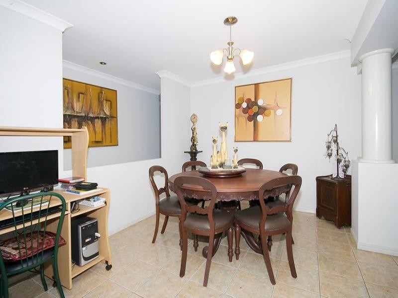 24 Bournda Close, Parkinson QLD 4115