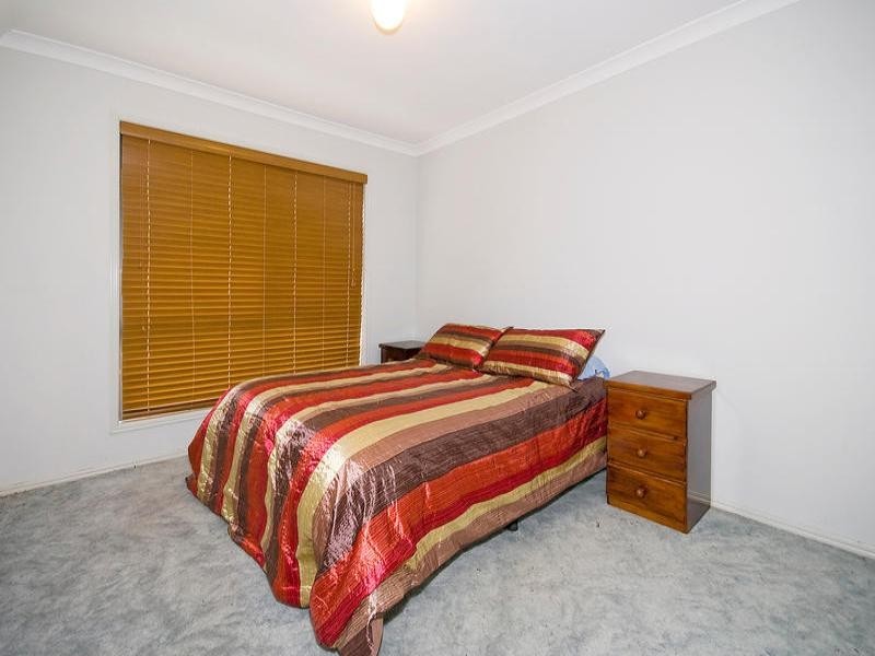 24 Bournda Close, Parkinson QLD 4115