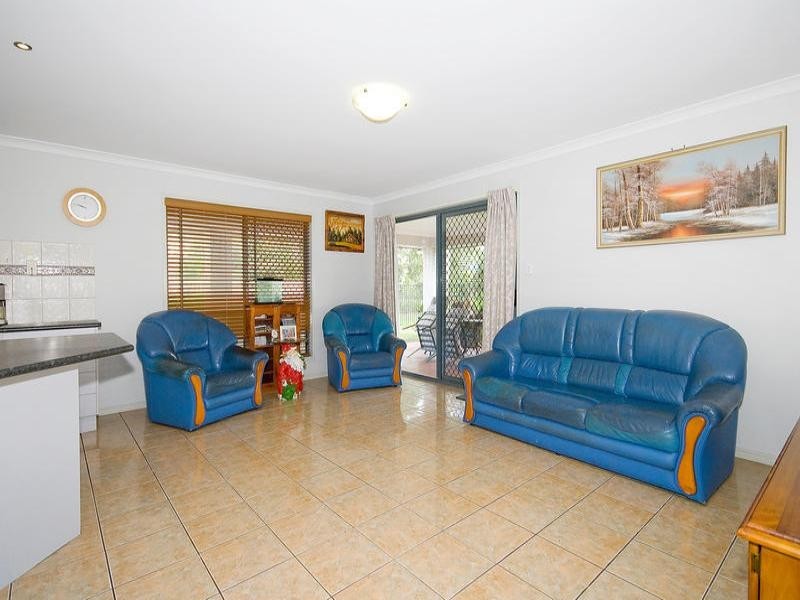 24 Bournda Close, Parkinson QLD 4115