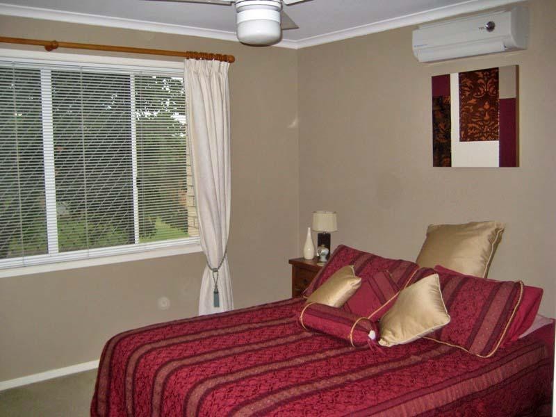 6 Redash Court, Regents Park QLD 4118