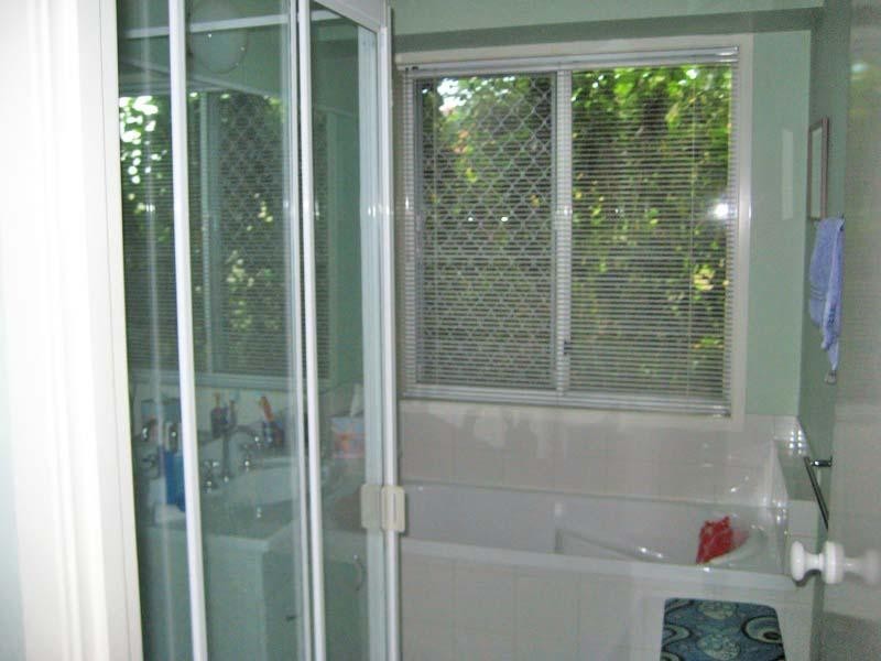 6 Redash Court, Regents Park QLD 4118