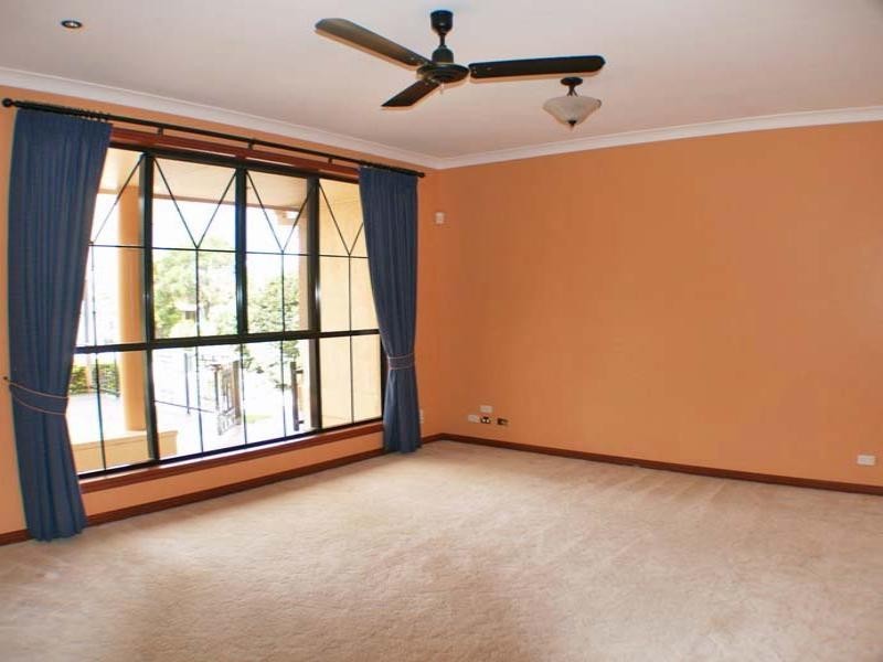 9 Maidenhair Place, Calamvale QLD 4116