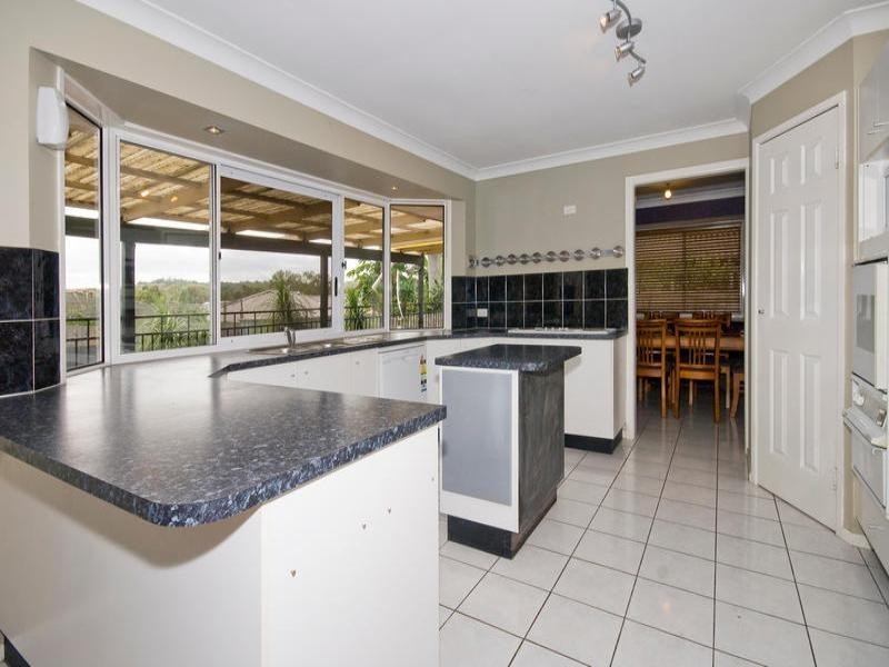 88 Honeysuckle Wy, Calamvale QLD 4116