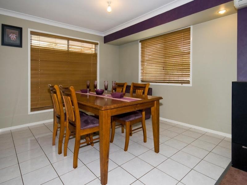 88 Honeysuckle Wy, Calamvale QLD 4116