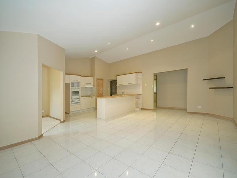 10 Tralee Place, Parkinson QLD 4115