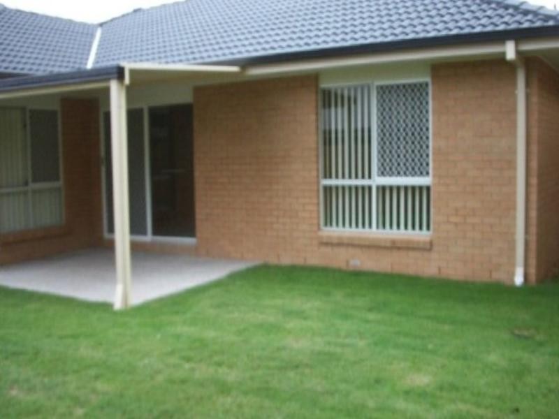 16 Hill End Avenue, Hillcrest QLD 4118