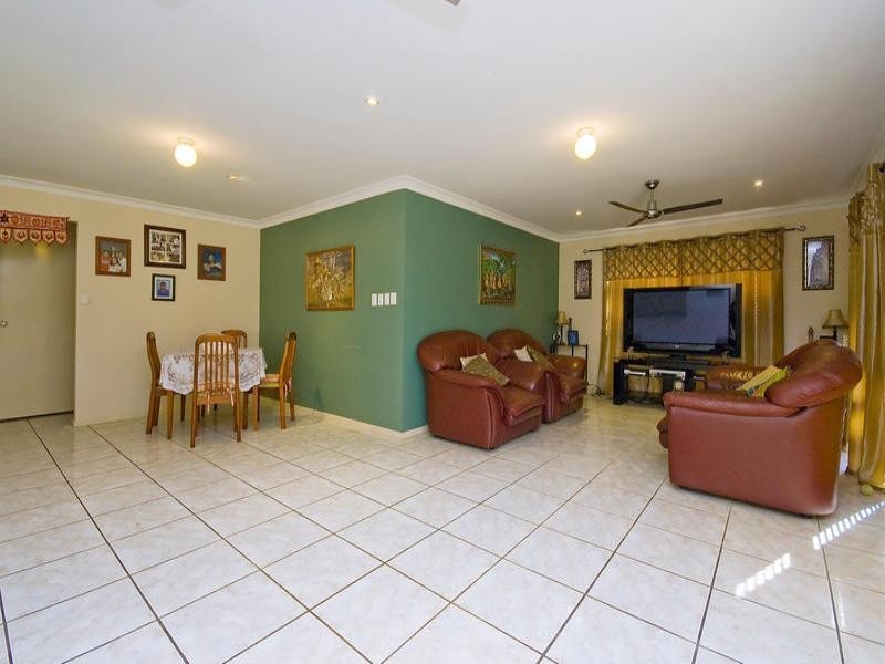 19 Begonia Place, Calamvale QLD 4116