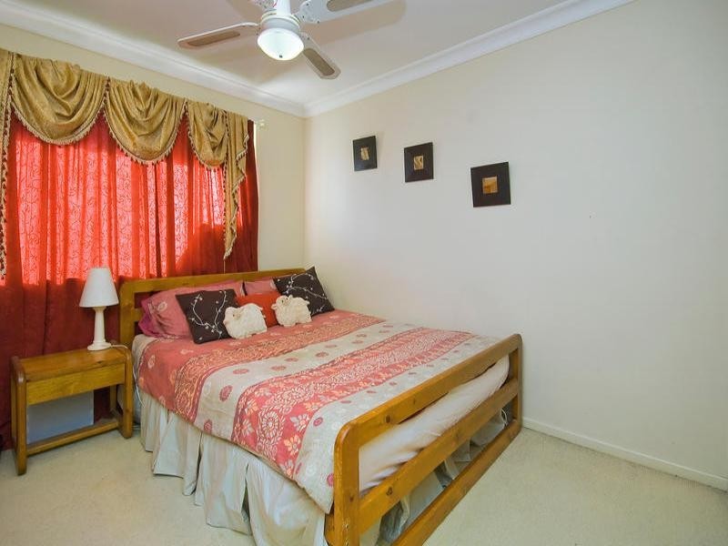 19 Begonia Place, Calamvale QLD 4116