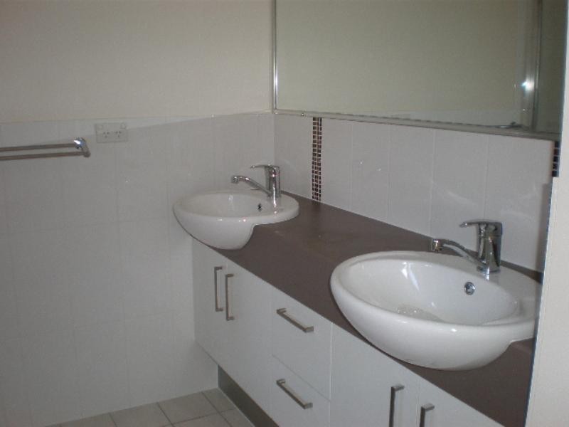 Doolandella QLD 4077