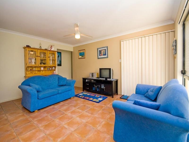 6 Carnegie Close, Parkinson QLD 4115