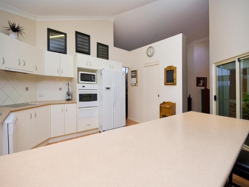 25 Dalkeith Court, Park Ridge South QLD 4125