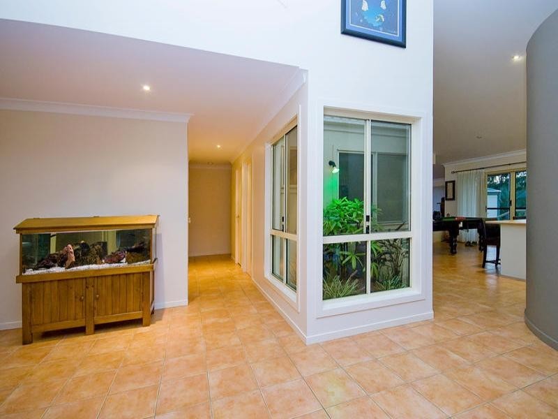 25 Dalkeith Court, Park Ridge South QLD 4125
