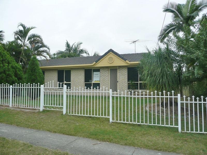 4 Wallace Street, Crestmead QLD 4132