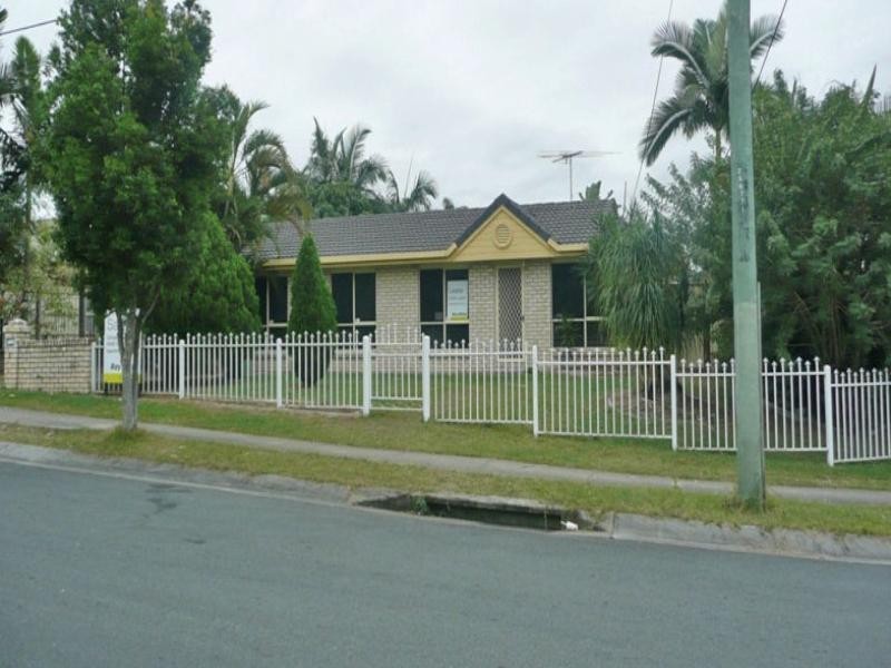 4 Wallace Street, Crestmead QLD 4132