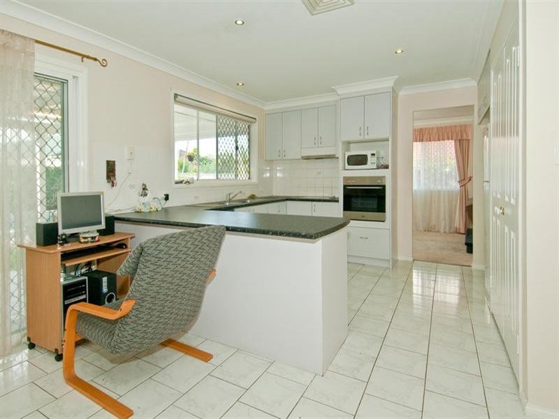 17 Solandra Crescent, Calamvale QLD 4116