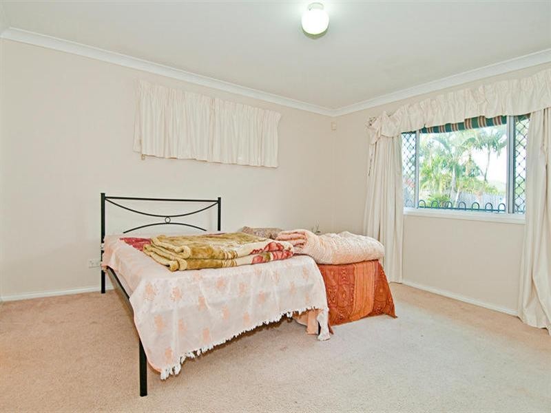 17 Solandra Crescent, Calamvale QLD 4116