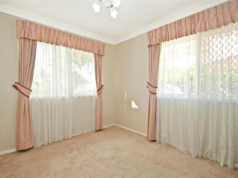 17 Solandra Crescent, Calamvale QLD 4116