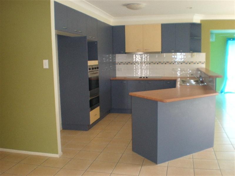 Parkinson QLD 4115