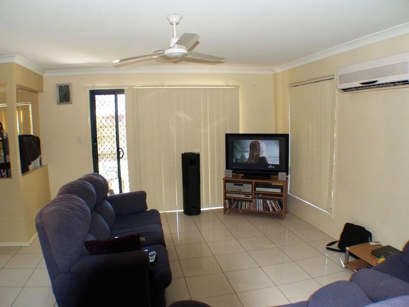 93 Oakview Street, Parkinson QLD 4115