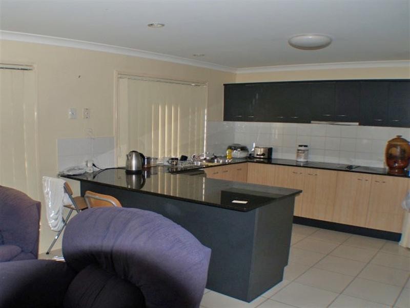 93 Oakview Street, Parkinson QLD 4115