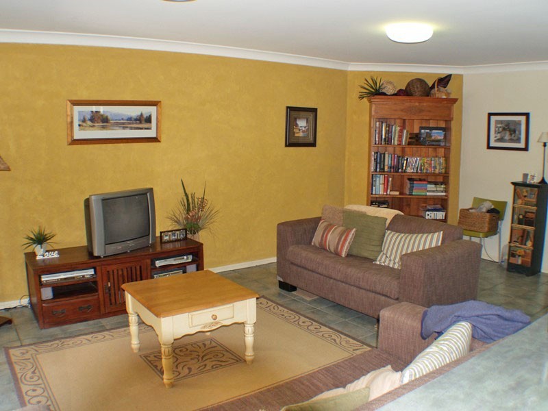 22 Seaton Place, Parkinson QLD 4115