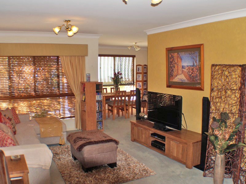 22 Seaton Place, Parkinson QLD 4115