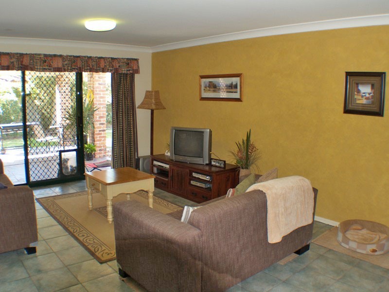 22 Seaton Place, Parkinson QLD 4115