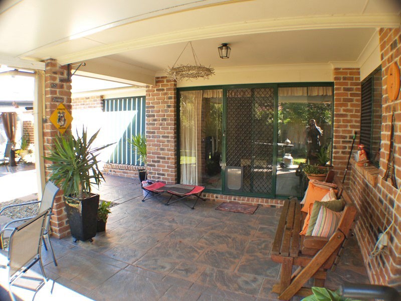 22 Seaton Place, Parkinson QLD 4115