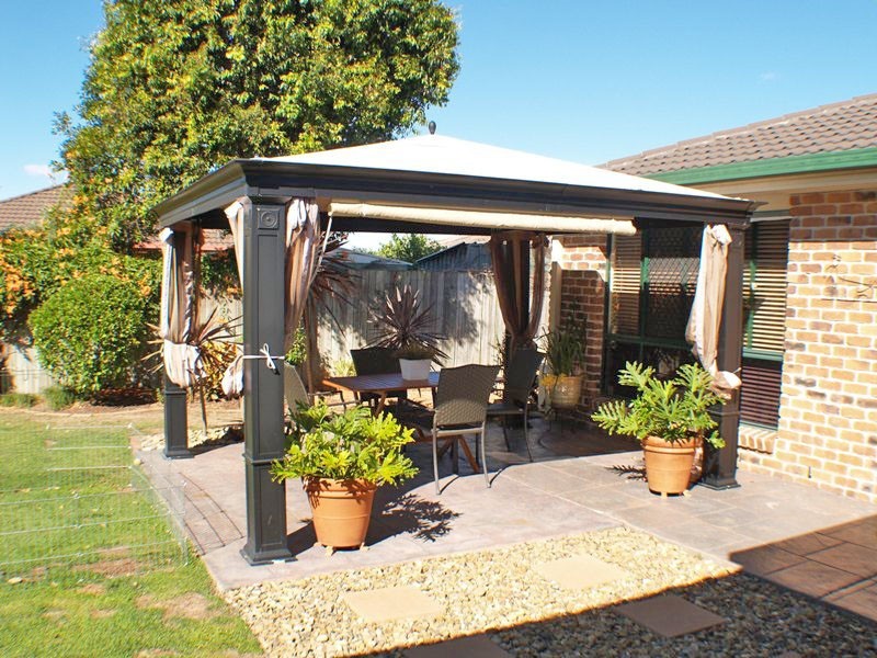 22 Seaton Place, Parkinson QLD 4115