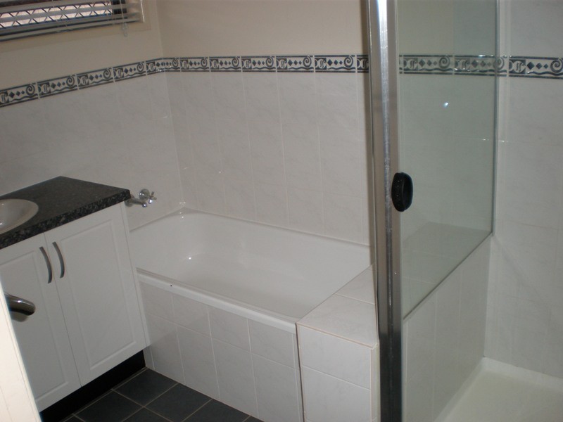 Hillcrest QLD 4118