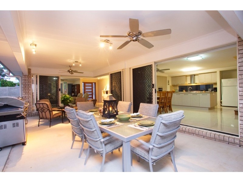 6 Larapinta Circuit, Parkinson QLD 4115