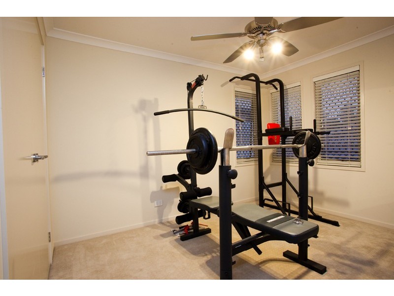 6 Larapinta Circuit, Parkinson QLD 4115