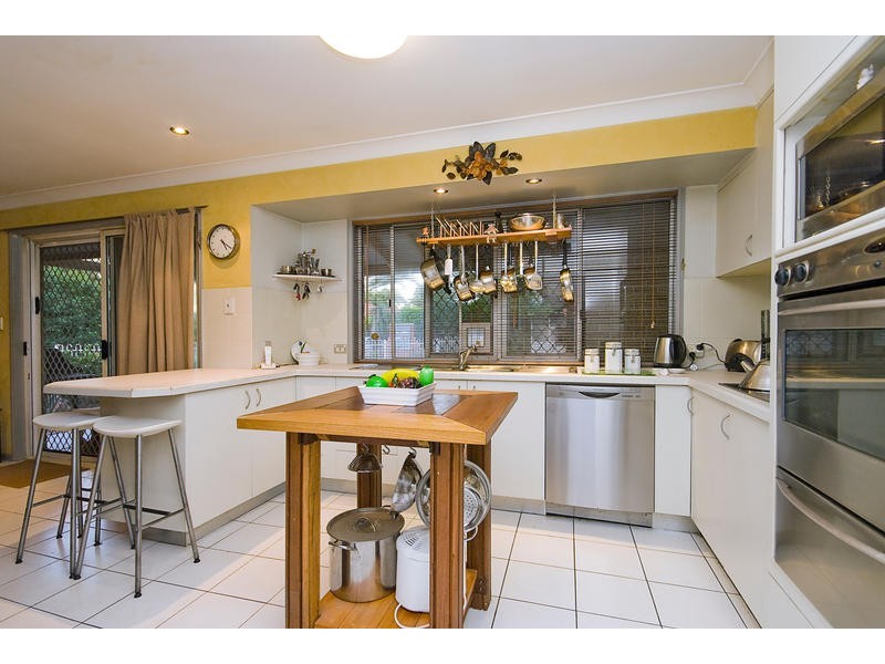 11 Copeton Crescent, Parkinson QLD 4115