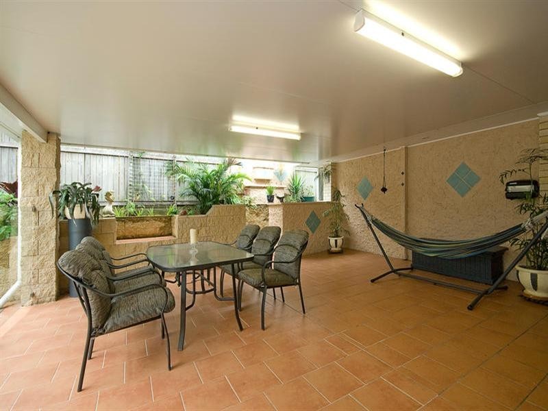 72 Azalea Crescent, Calamvale QLD 4116