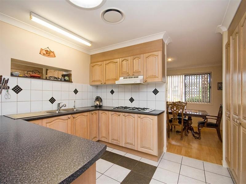 72 Azalea Crescent, Calamvale QLD 4116