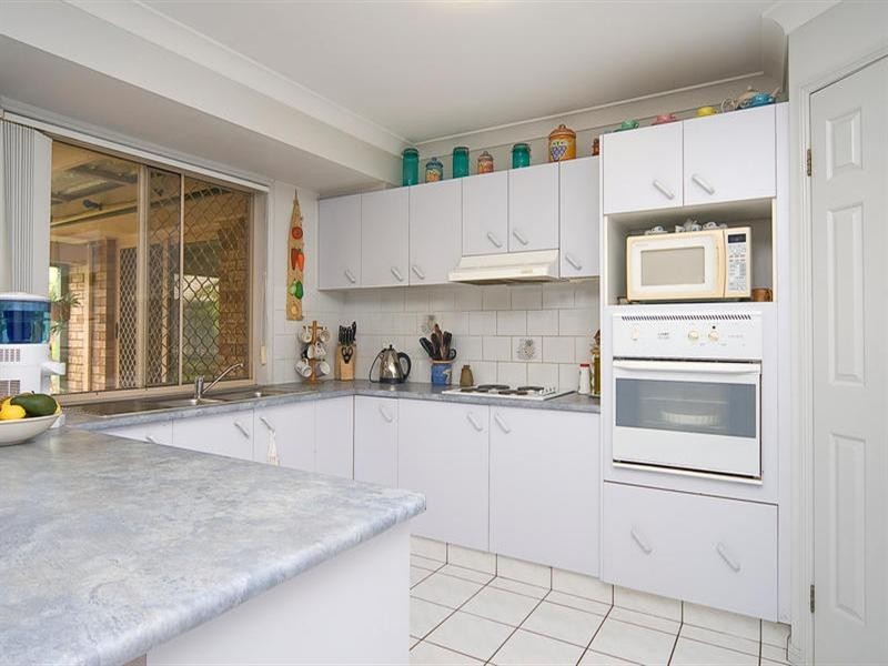 38 Glenfield Street, Parkinson QLD 4115