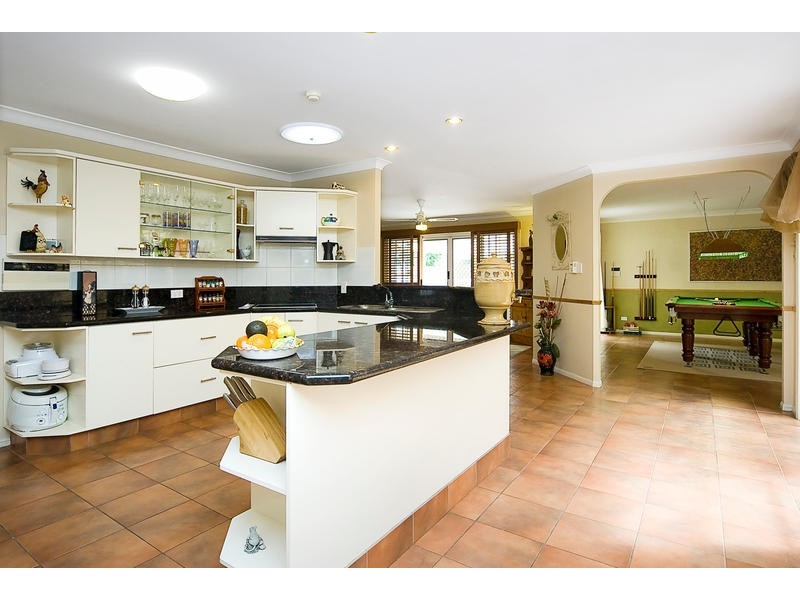 13 Parklands Street, Calamvale QLD 4116