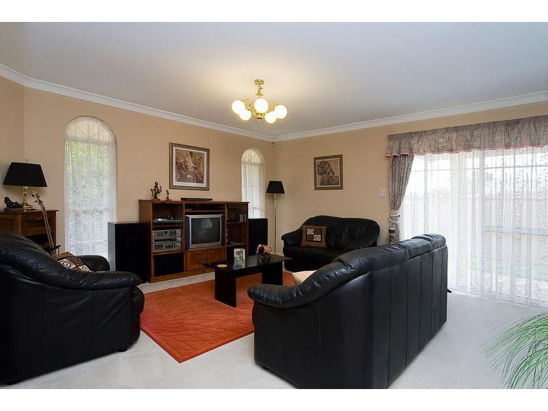 13 Parklands Street, Calamvale QLD 4116