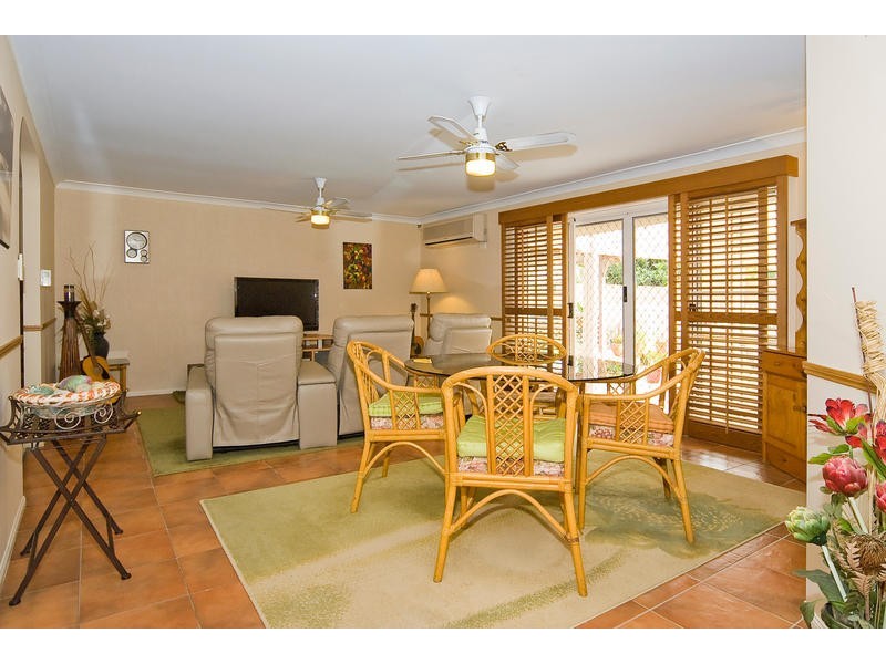 13 Parklands Street, Calamvale QLD 4116