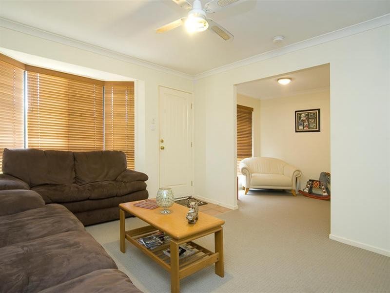 8 Khoo Place, Calamvale QLD 4116