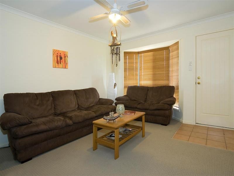 8 Khoo Place, Calamvale QLD 4116