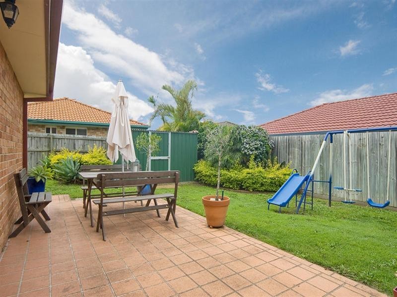 8 Khoo Place, Calamvale QLD 4116