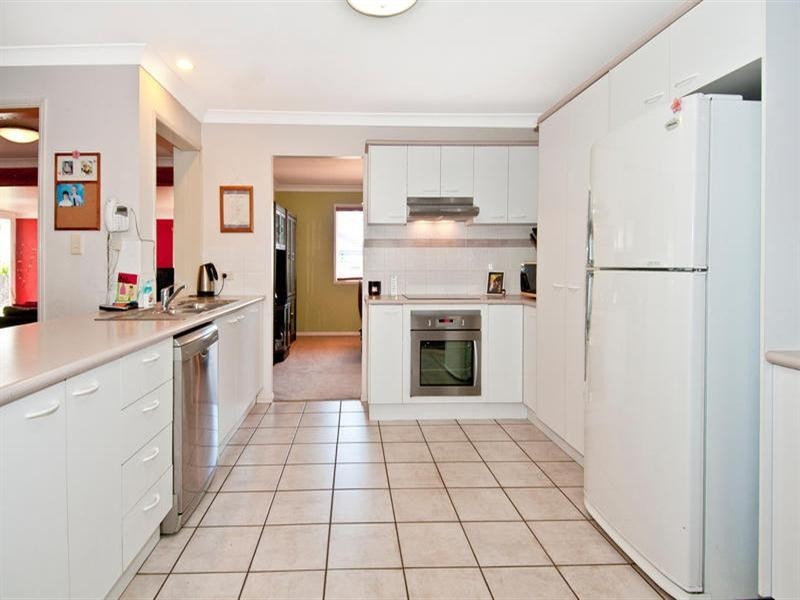 25 Lyrebird Street, Calamvale QLD 4116