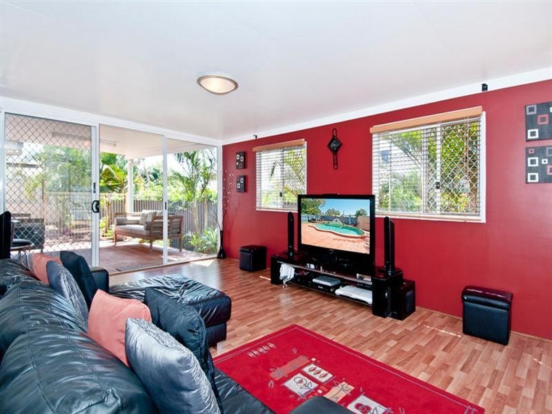 25 Lyrebird Street, Calamvale QLD 4116