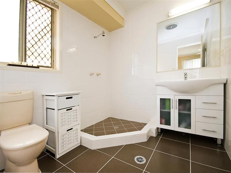 69 Glenfield Street, Parkinson QLD 4115